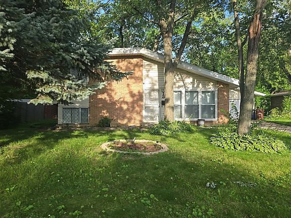 3rd image of 13 Wilson Ct