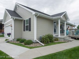 5937 Sapphire Cir, Johnston, IA 50131