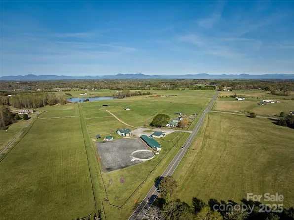 570 Lambs Grill Rd, Rutherfordton, NC 28139