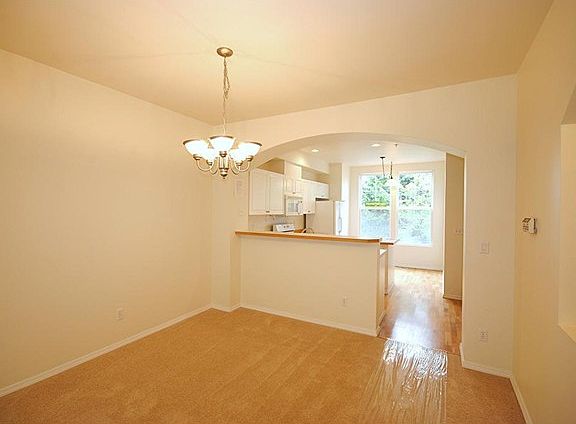 5th image of 2250 Newport Way NW