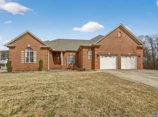 1325 Ponderosa Ave, Albertville, AL 35950