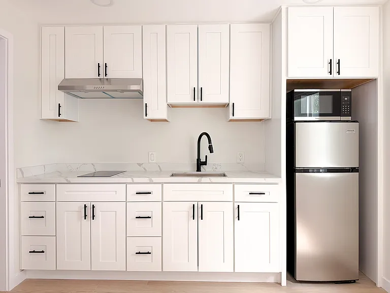 6602 Manning St #5 — Photo 2
