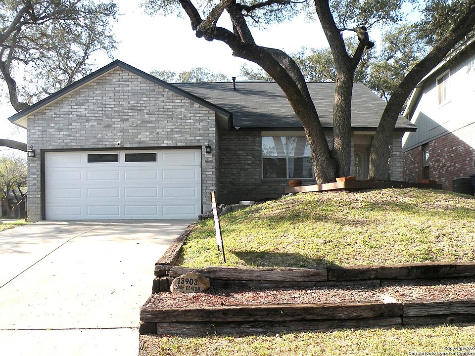 1st image of 13903 Cedar Canyon