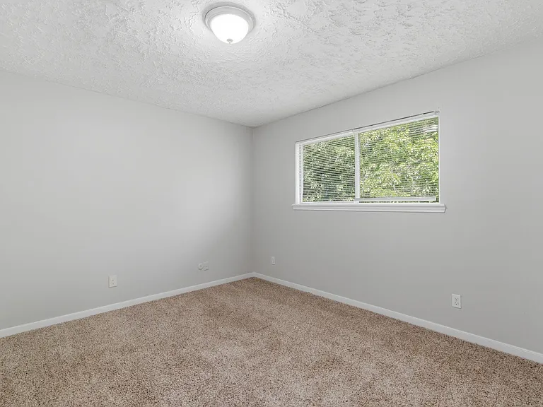 1122 Tigris Ln — Photo 29