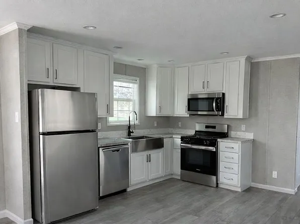 1205 Farrell Ave Trlr 18, Cherry Hill, NJ 08002