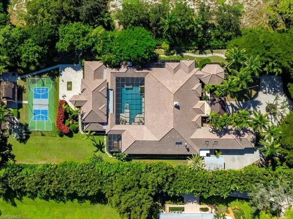 656 Hickory RD, NAPLES, FL 34108