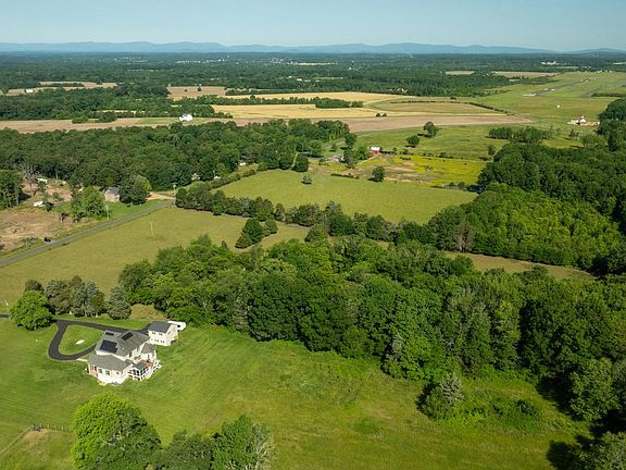 5th image of 11243 Blackwelltown Rd