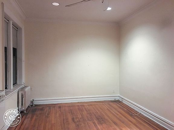 2nd image of 350 7th Ave #B1