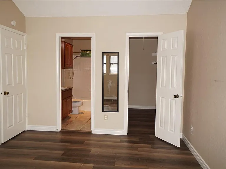 6525 Hart Ln — Photo 19