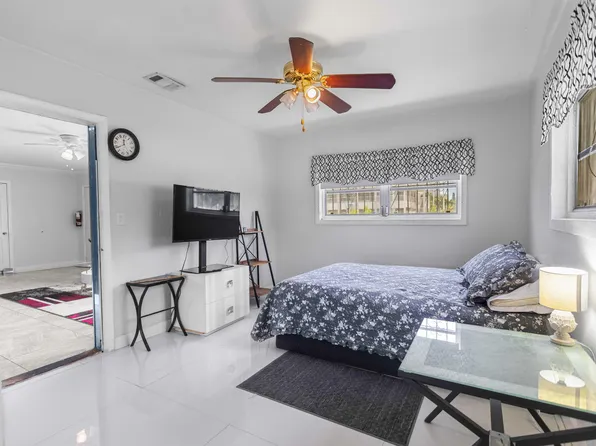 17320 NW 27th Avenue, Miami Gardens, FL 33056