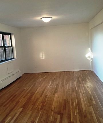 3rd image of 14945 Northern Blvd APT 3Y