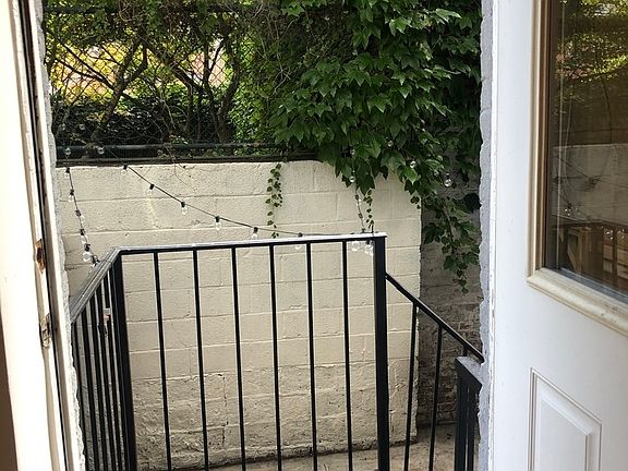 4th image of 34 Morton St APT 1C