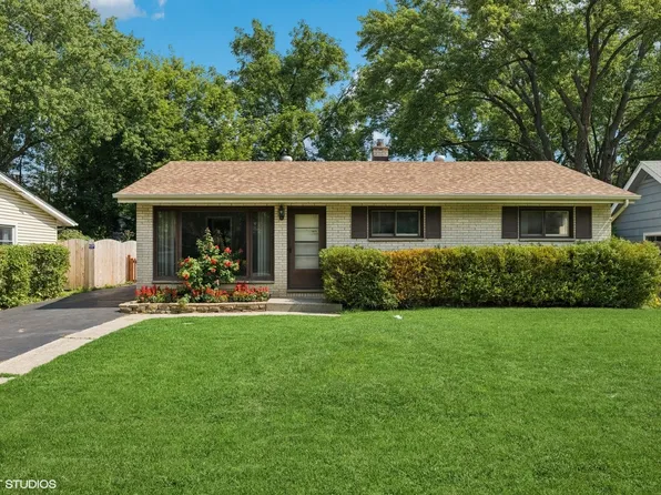 33281 N Valley View Dr, Grayslake, IL 60030