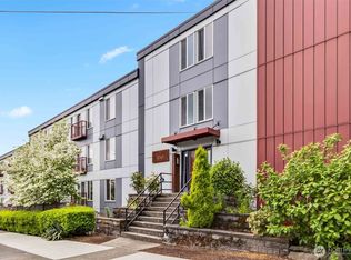 Callisto, Seattle, WA 98103