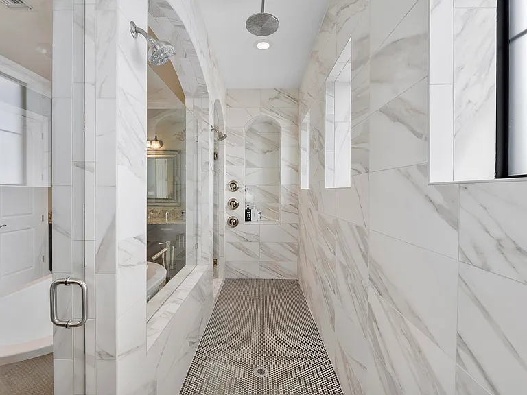 11525 NW 81st Pl — Photo 32