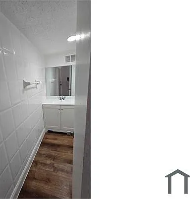 1660 NE 150th St — Photo 5