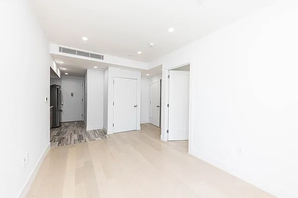 Rented by Oxford Property Group | media 8