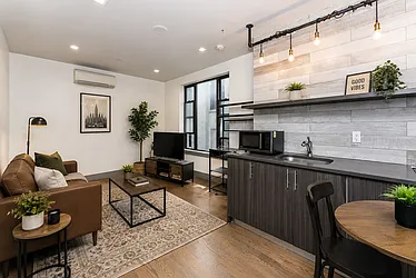 1649 Summerfield Street, #3R
