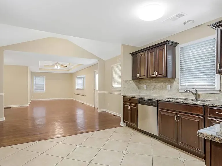 3040 Remington St — Photo 4