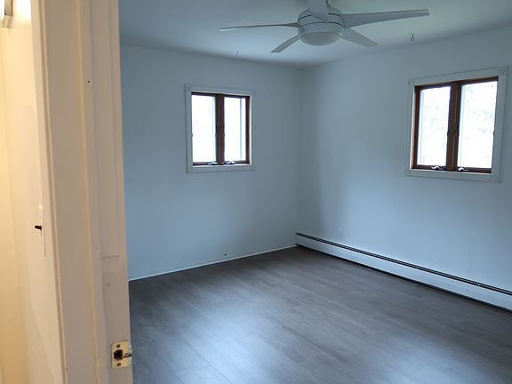 4th image of 318 Lake Shore Dr