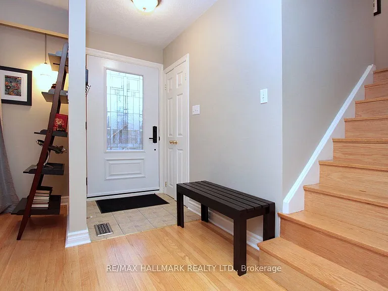 42 Abbey Rd #MAIN FLOOR — Photo 16