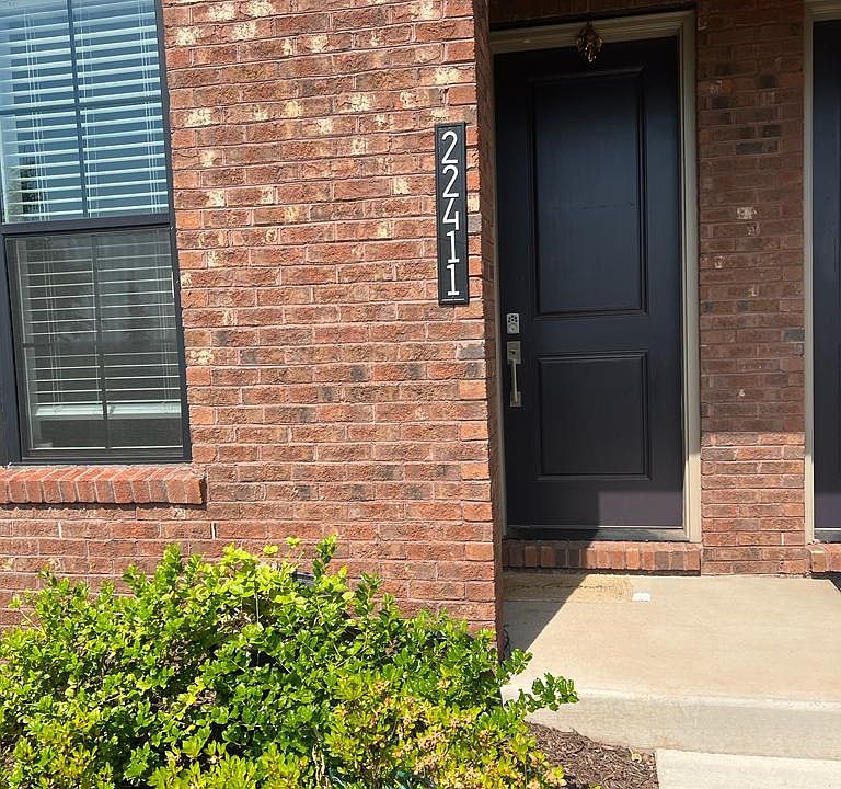 1st image of 22411 Claude Moore Dr