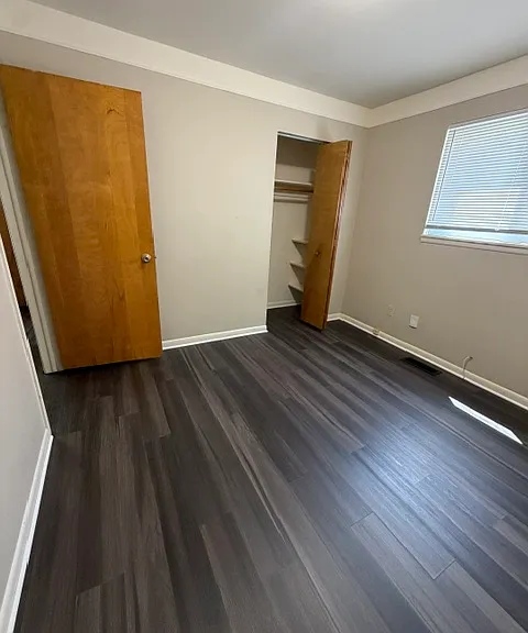 901 Symes Ave — Photo 9