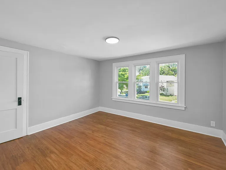 1329 Shenandoah Rd — Photo 12