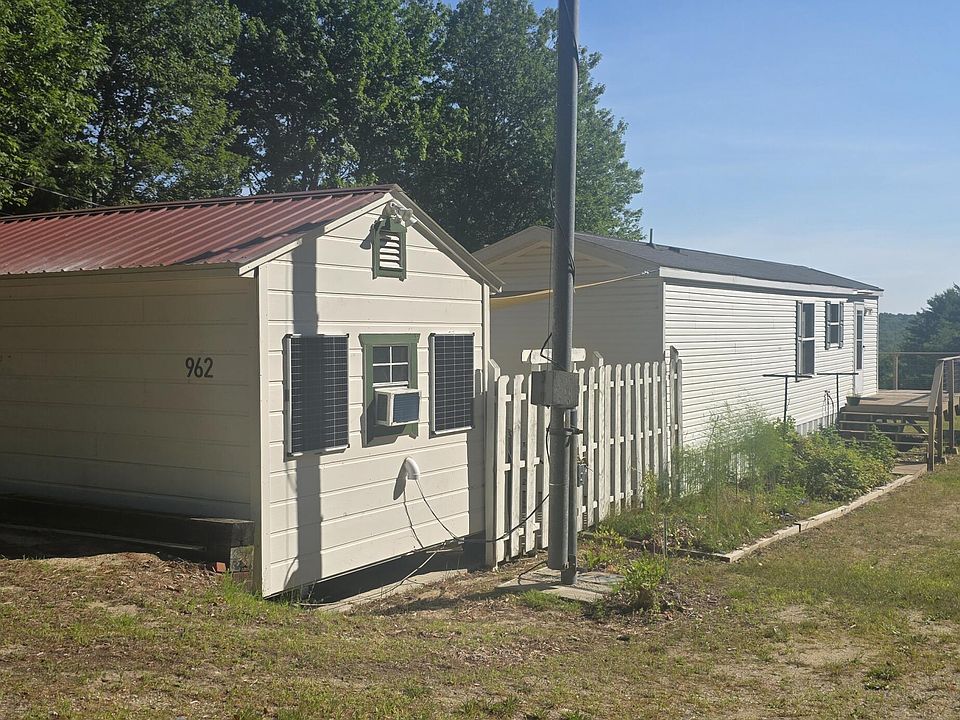 2nd image of 962 King Street