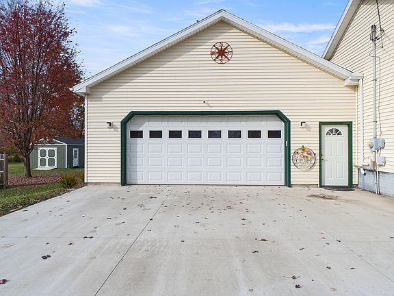 5th image of 1100 N Lake Wilson Rd