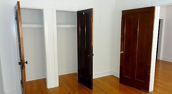 4th image of 1108 W Rosemont Ave #1