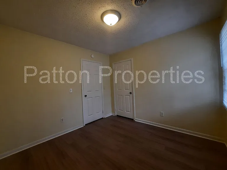 1005 Lynn St #A & B — Photo 7