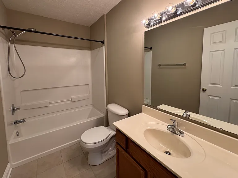 1475 Autumn Oak St — Photo 14