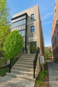 722 W Melrose St #2, Chicago, IL, 60657