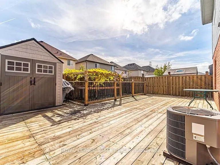 35 McKibbon Ave — Photo 19