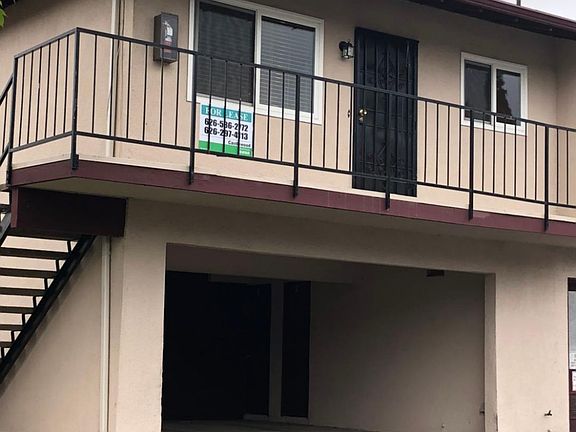 3rd image of 1125 W Calle Del Sol APT 4