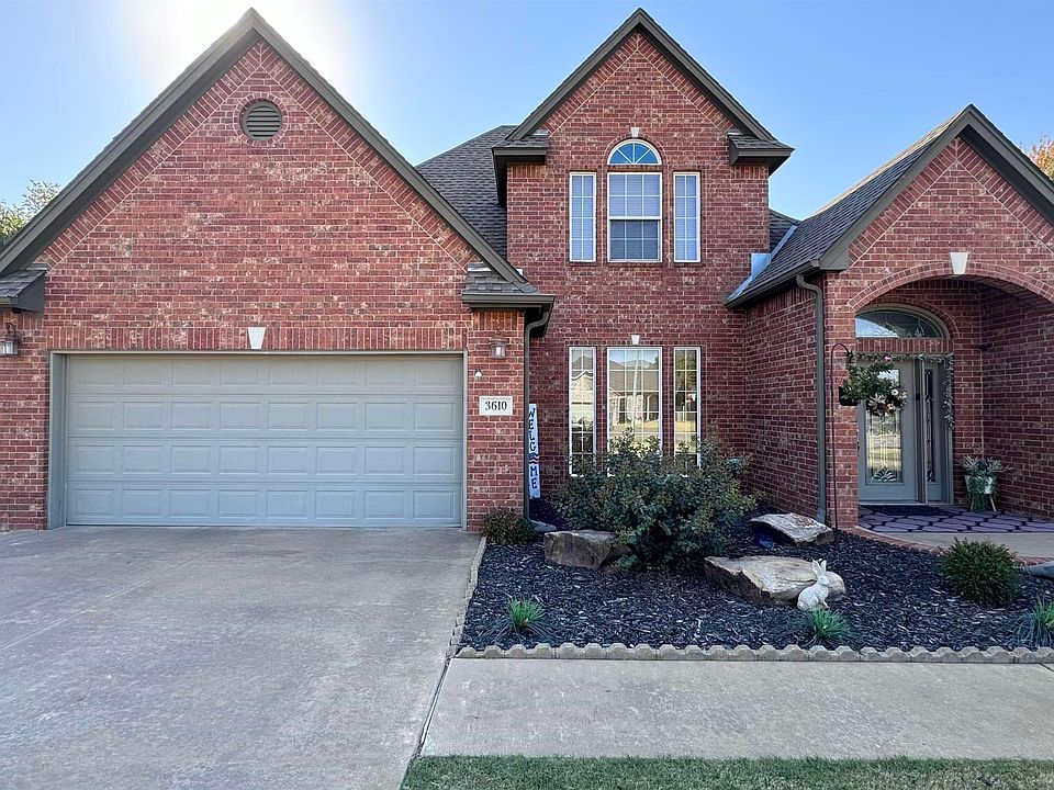 1st image of 3610 Lakeshore Dr