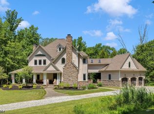 284 Center Grove Rd, Randolph, NJ 07869