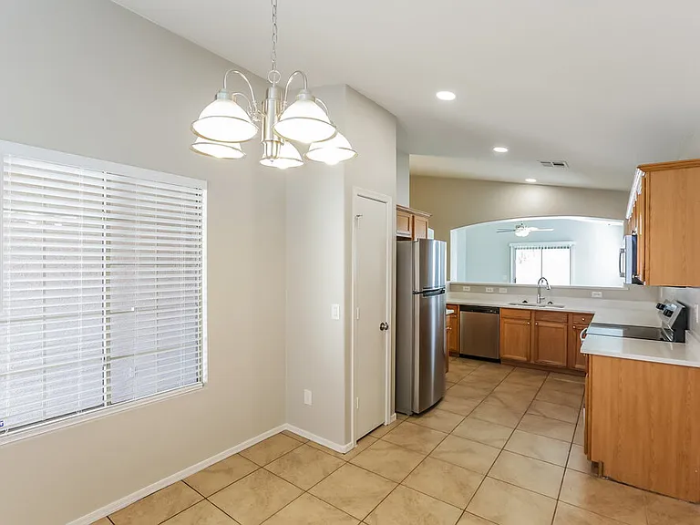 10632 W Sonora St — Photo 7
