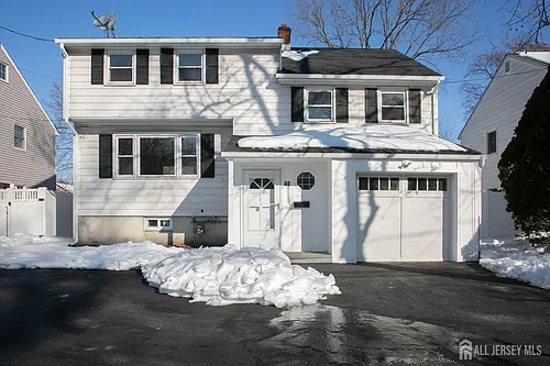 40 Essex Ave Photo 1