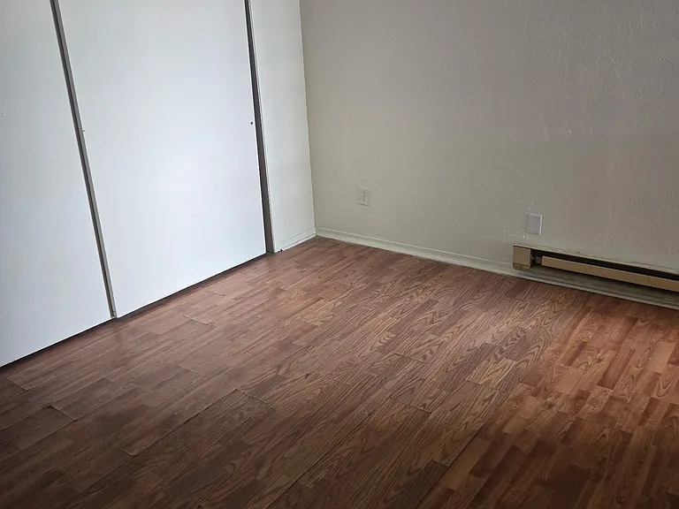 908 SW 6th St #43 — Photo 5