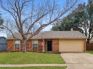 1005 Llano Trl, Grand Prairie, TX 75052