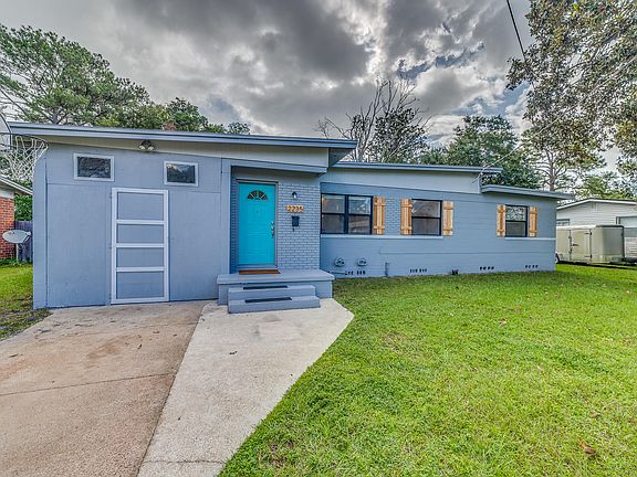 4th image of 2235 Belinda Cir