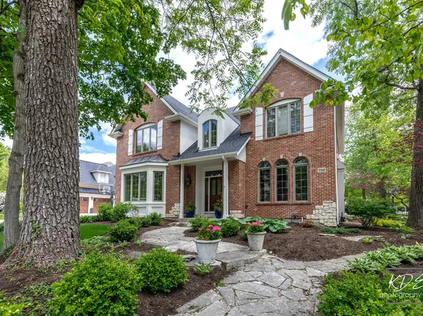 752 S Julian St, Naperville, IL 60540