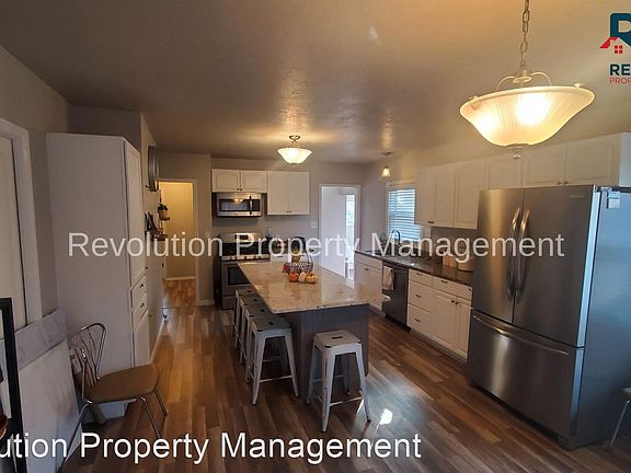 4th image of 883 E Bel Mar Dr #1