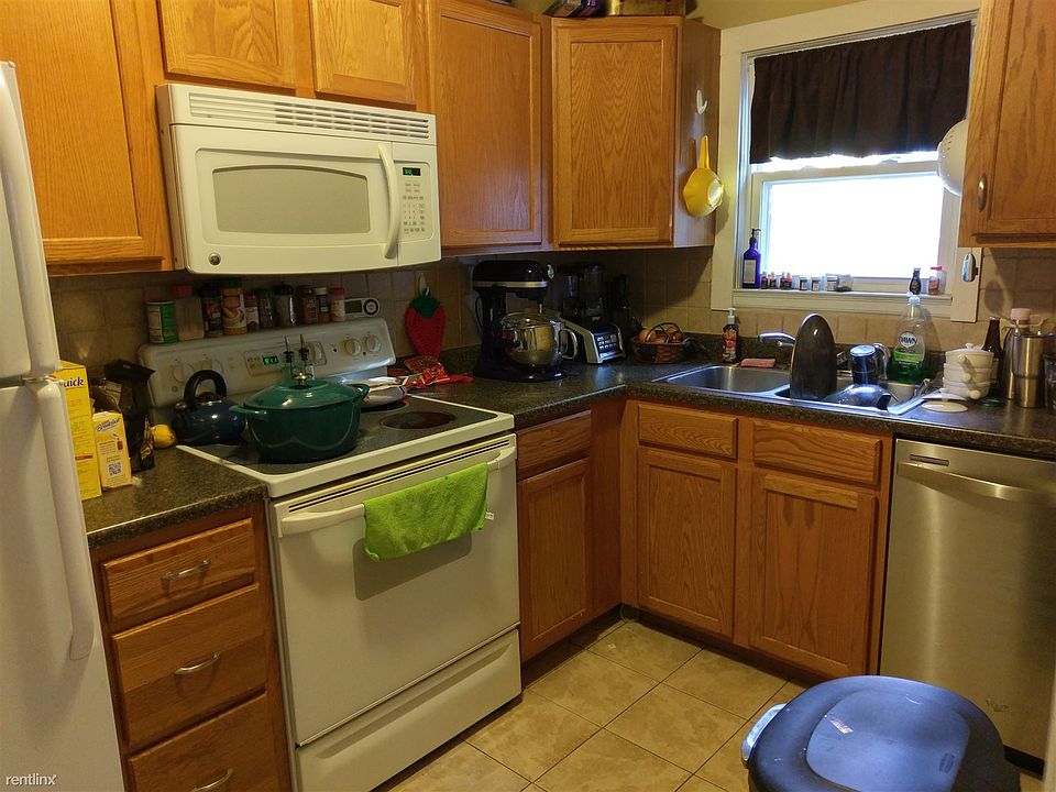 1st image of 1416 16th Ave