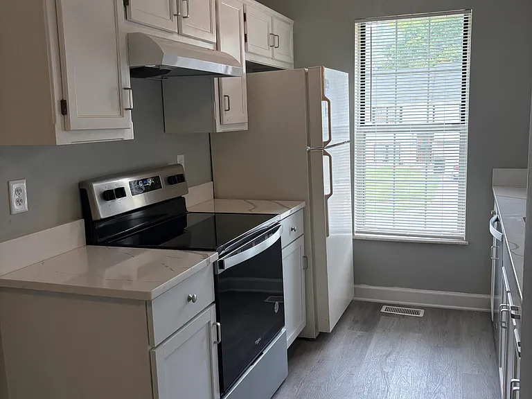 7511 NW 82nd St #7509 — Photo 1