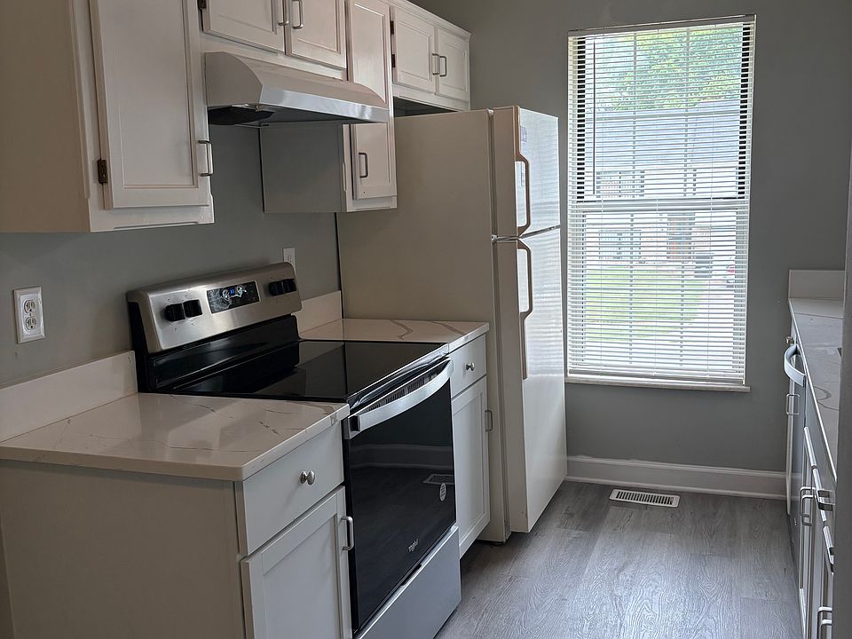 1st image of 7511 NW 82nd St #7509