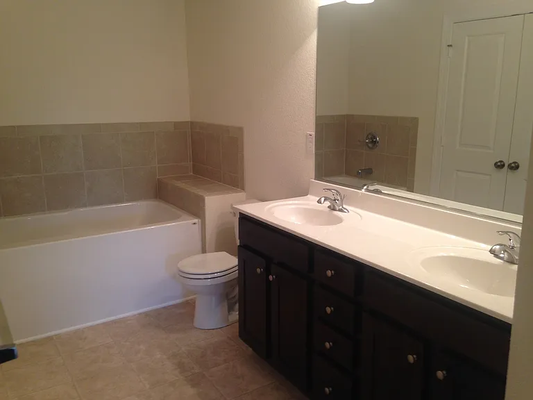 516 Abelia Way — Photo 19