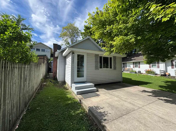 6820 E Harrold Pl, Churubusco, IN 46723